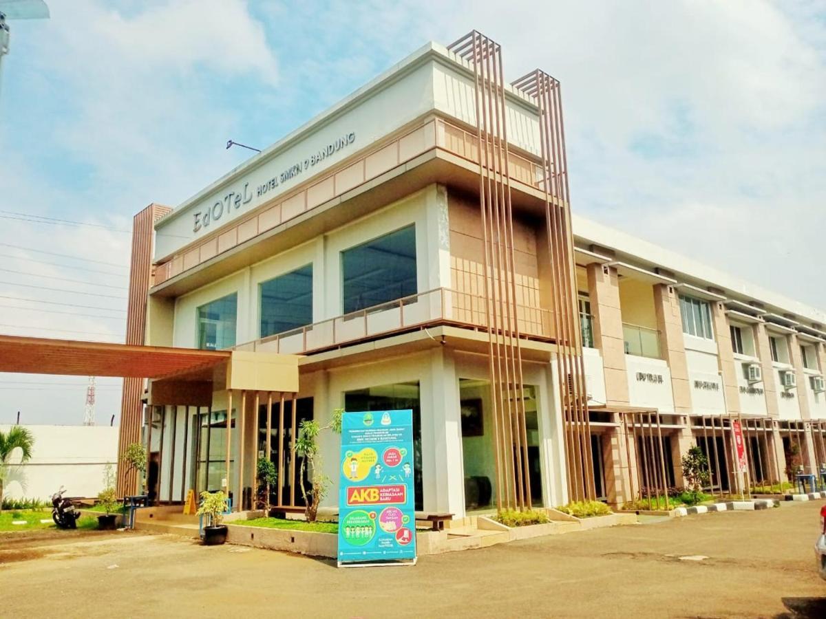 OYO 90102 Edotel Hotel By Dbest Hospitality Bandung Buitenkant foto