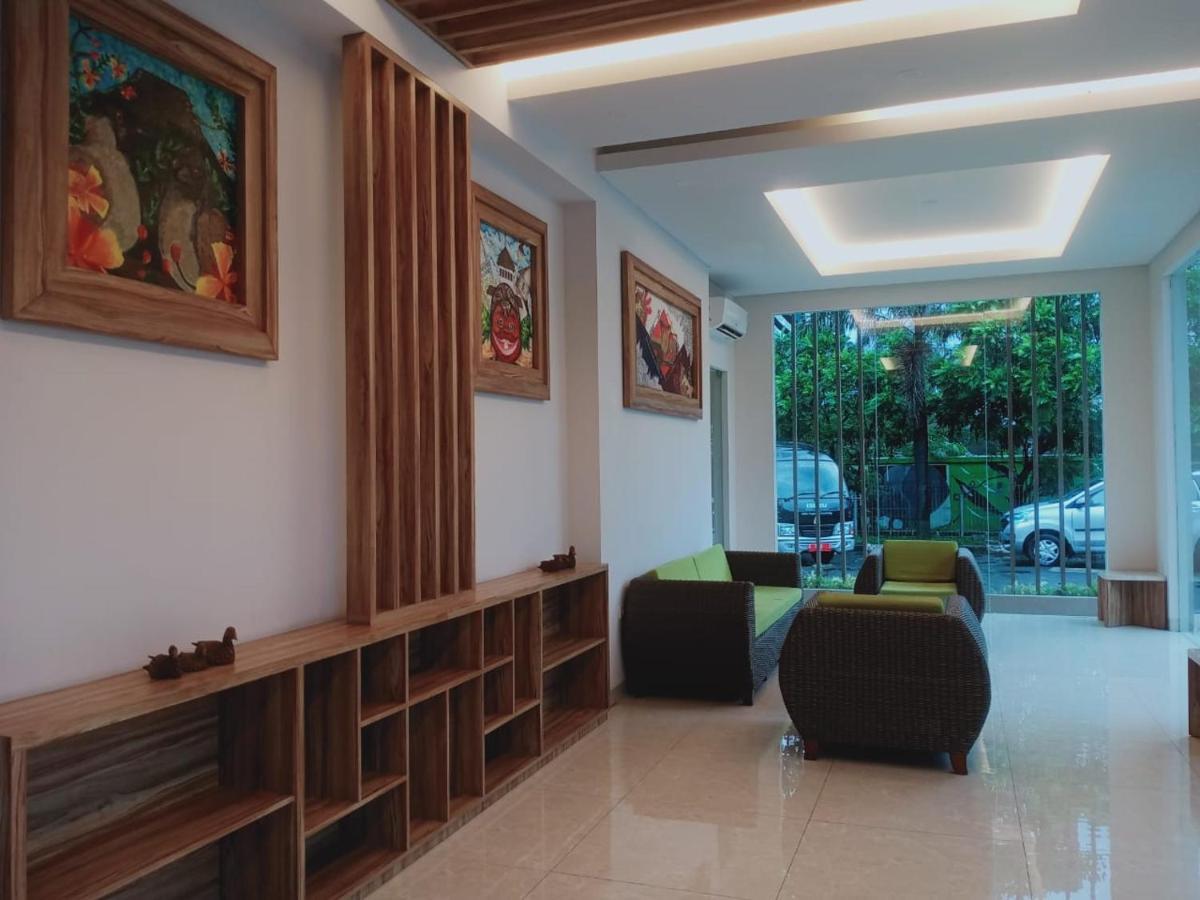 OYO 90102 Edotel Hotel By Dbest Hospitality Bandung Buitenkant foto