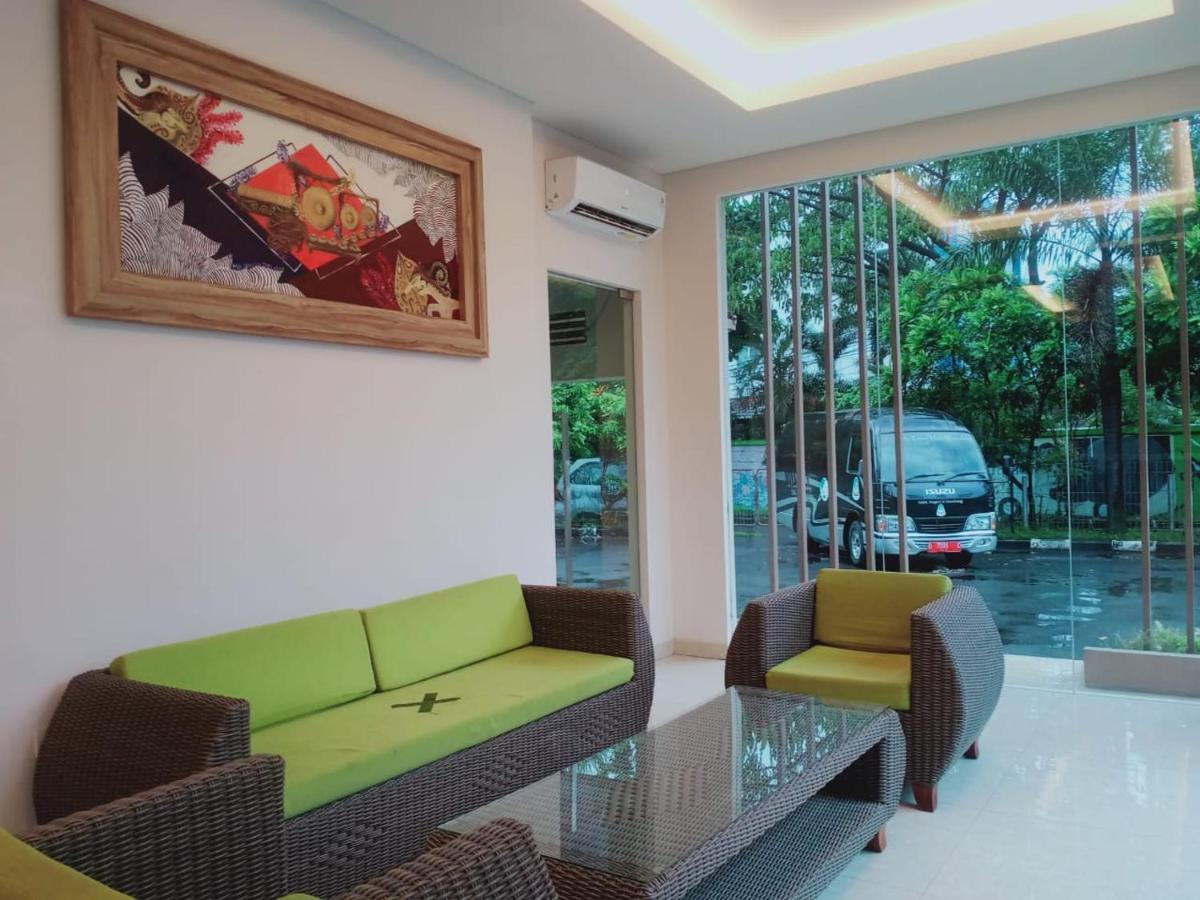 OYO 90102 Edotel Hotel By Dbest Hospitality Bandung Buitenkant foto